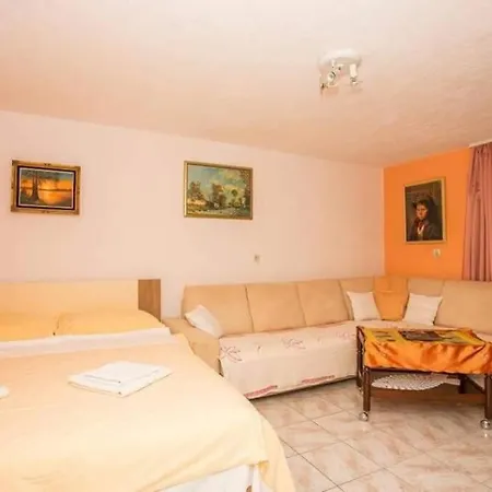 Haus Katica Holiday home *